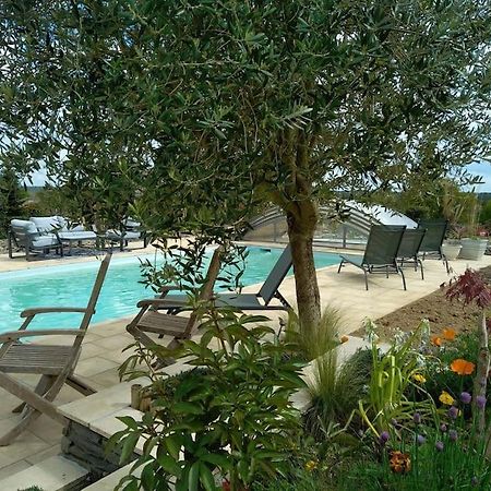 Maison/Villa Avec Piscine Privee Gite Brain D'Eau La Chapelle-de-Brain المظهر الخارجي الصورة