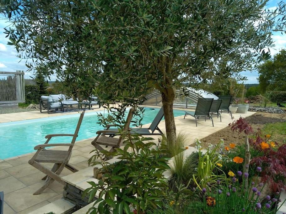 Maison/Villa Avec Piscine Privee Gite Brain D'Eau La Chapelle-de-Brain المظهر الخارجي الصورة