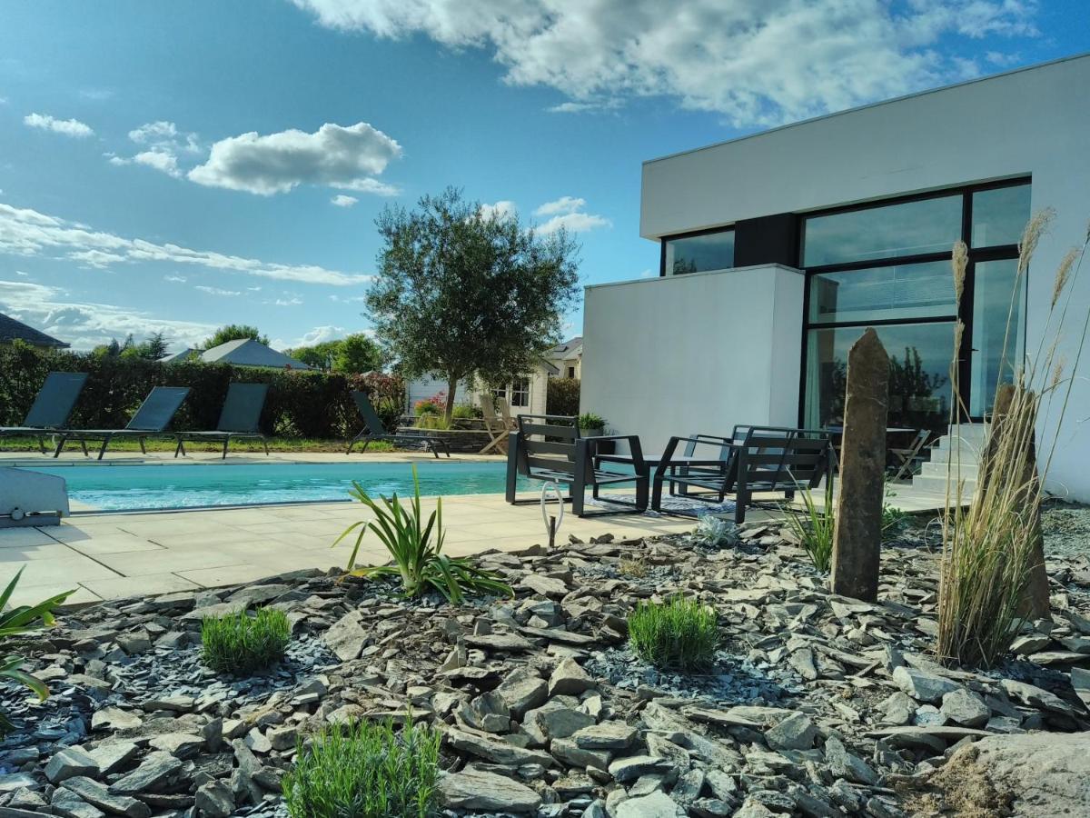 Maison/Villa Avec Piscine Privee Gite Brain D'Eau La Chapelle-de-Brain المظهر الخارجي الصورة